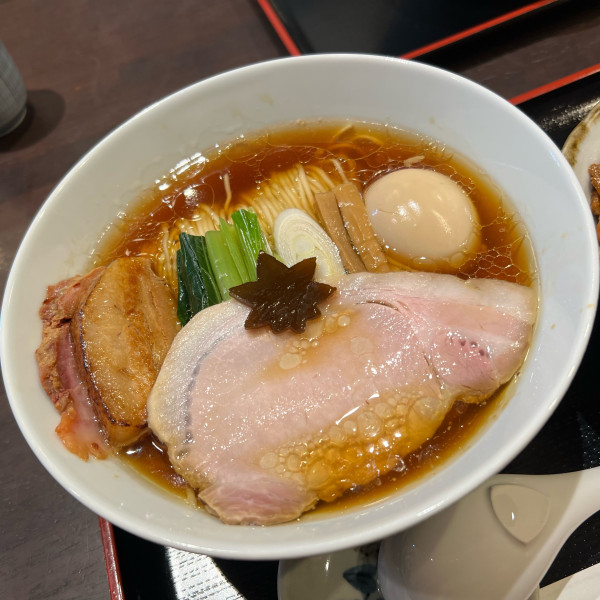 「特製中華そば大盛」@食煅 もみじの写真