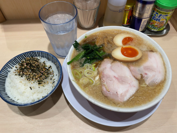 「味玉背脂中華」@ラーメン みなみの写真
