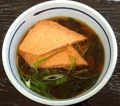 「赤天そば」@お食事処 どん丼の写真