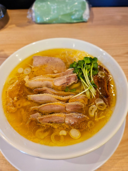 「塩中華そば+親鶏4枚」@手打 親鶏中華そば綾川 大成店の写真