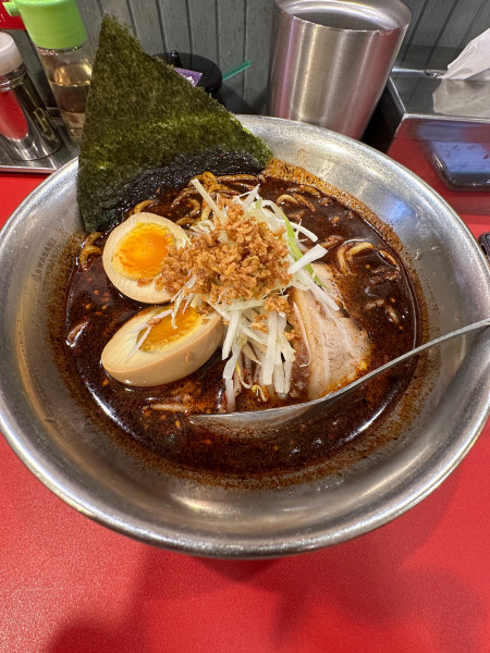 「博多豚骨 850円 大盛り無料」@らーめん房 とりとんの写真