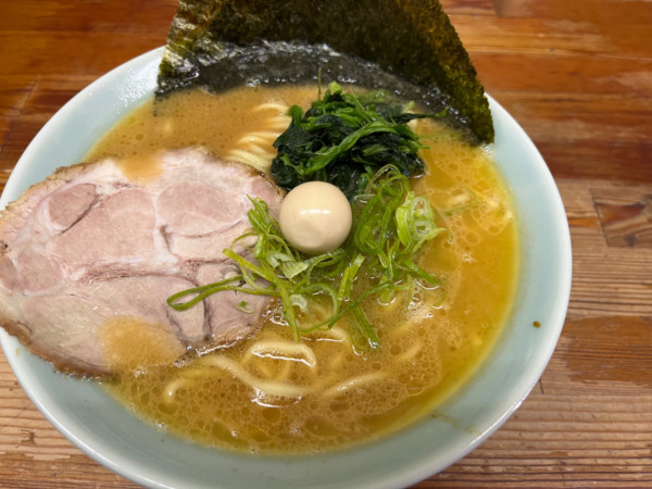 「らーめん並700円」@入船食堂の写真