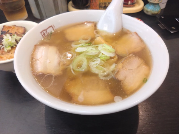 「喜多方ラーメン 炙り叉焼」@会津・喜多方ラーメン 坂内 恵比寿店の写真