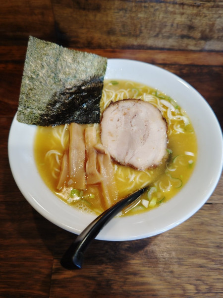 「らーめん(麺大盛)(800+100円)」@やまき屋の写真