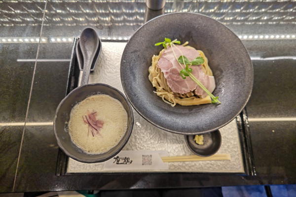 「鶏つけsoba（並）」@鶏soba 座銀 くずはモール店の写真