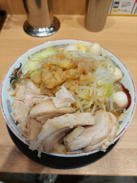 「小ラーメン豚5枚入り＋うずら」@豚山 五反田店の写真