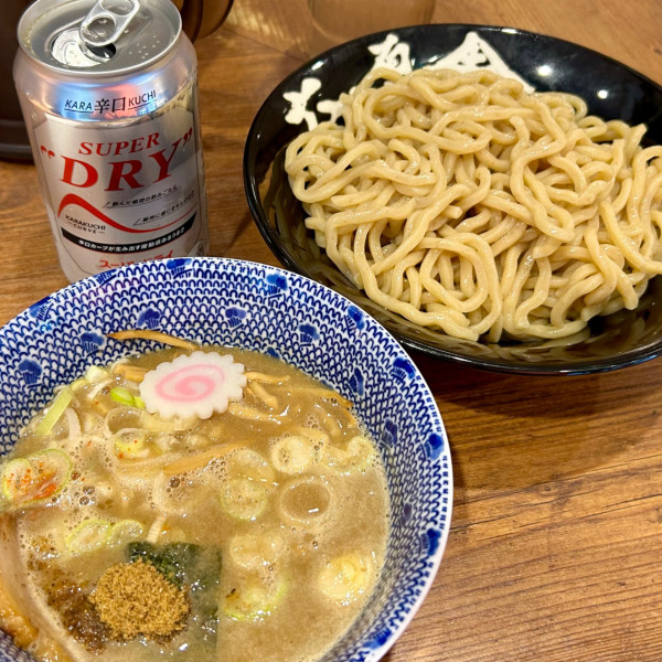 「つけめん 並＋缶ビール」@六厘舎 大崎店の写真