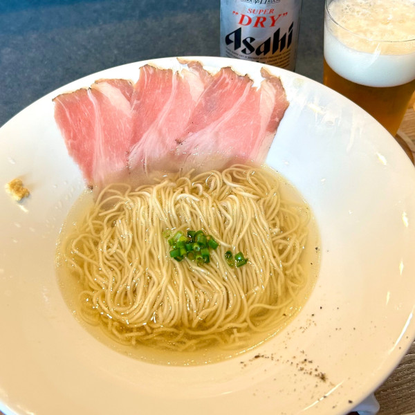 「クリアラーメン＋瓶ビール」@麺屋ちさとの写真