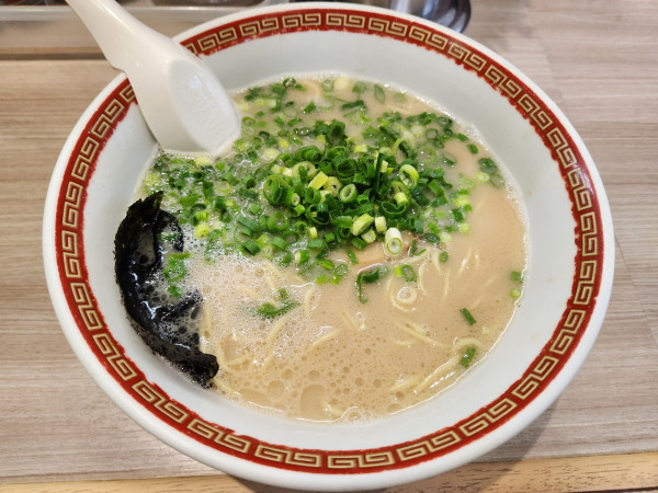 「長浜ラーメン　替え玉１」@長浜ラーメン 博多っ子の写真
