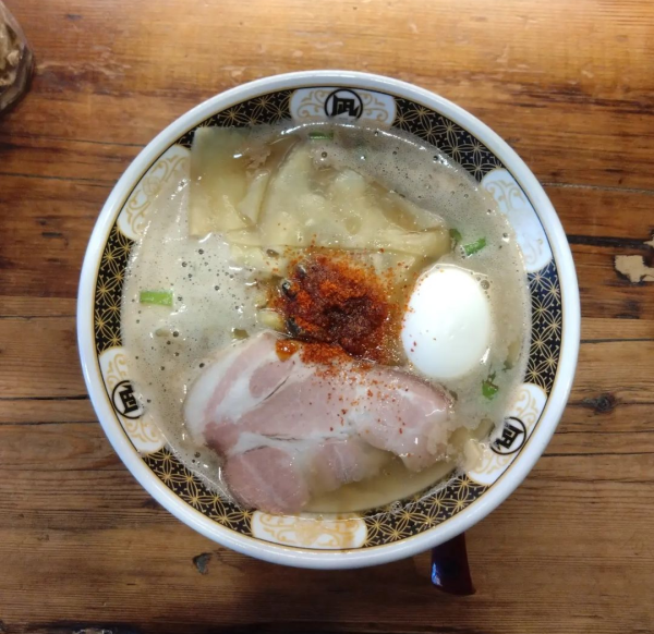 「すごい煮干しラーメン 味玉」@ラーメン凪 大宮店の写真