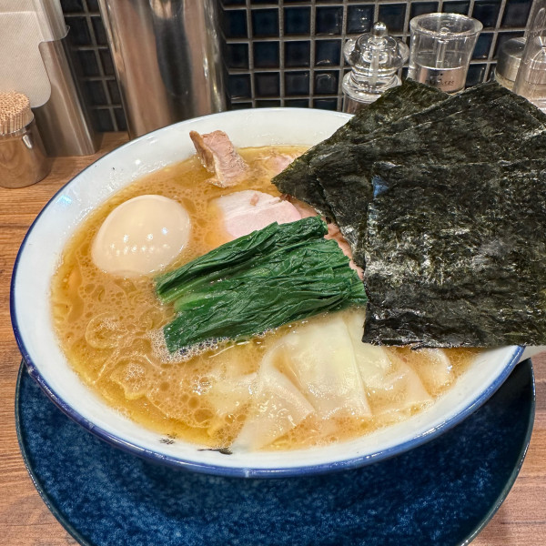 「特製ラーメン」@豚骨 蒼翔の写真