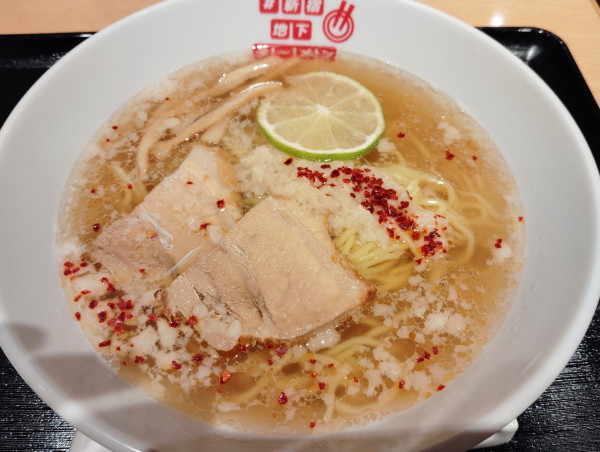 「【トルネコパーパ】雪塩ラーメン」@#新宿地下ラーメンの写真