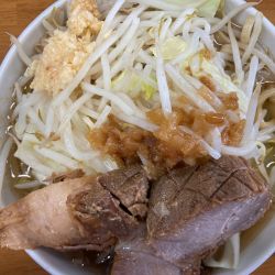 ラーメン並 890円