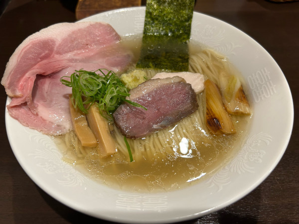 「近江鴨と比内地鶏の中華蕎麦1100円」@麺屋33の写真