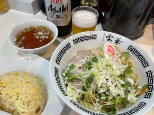 「宝そば+半チャーハンセット1050円+他いろいろ」@宝華 飛田給店の写真