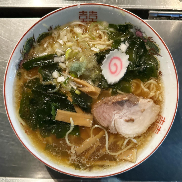 「醤油ラーメン 生にんにく」@屋台ラーメン北国の写真
