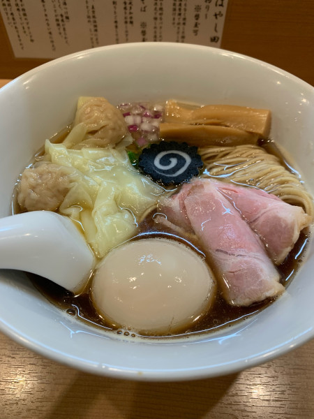 「特製醤油らぁ麺」@らぁ麺 はやし田 横浜店の写真