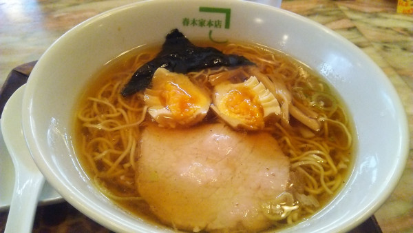 「中華そば 800円＋煮卵 130円」@春木家本店の写真