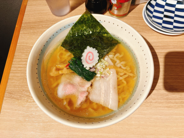 「新中華そば汐」@かわのそばの写真