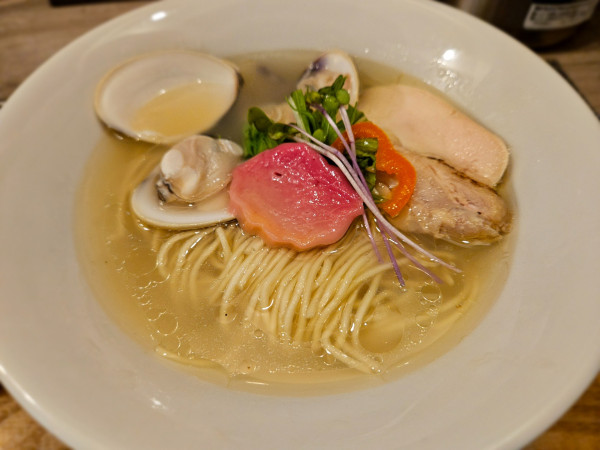 「地はまぐり中華そば」@LOKAHiの写真