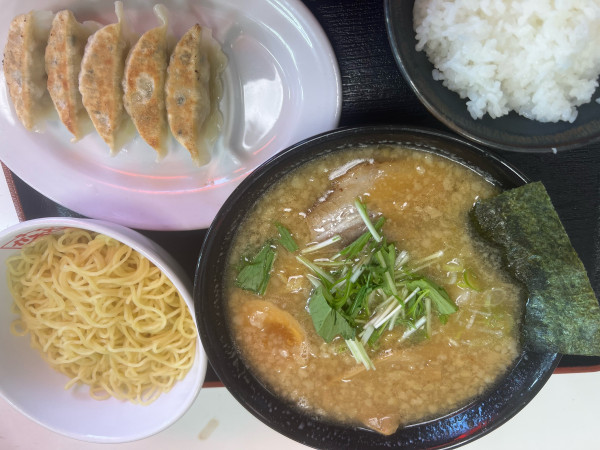 「濃厚中華　替玉　餃子　ライス」@ラーメンガキ大将 谷田部店の写真