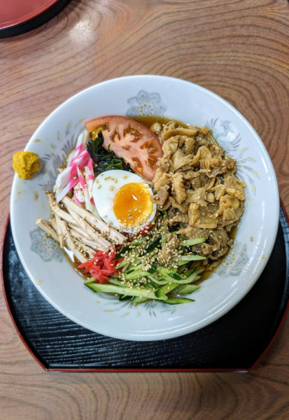 「冷やし中華+鶏かわダブル」@さかえ屋食堂の写真