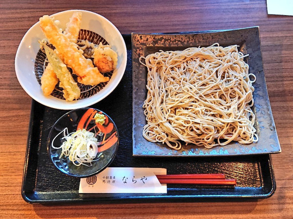 「上天せいろ(大盛り)」@池袋 十割蕎麦 鴨料理 ならやの写真