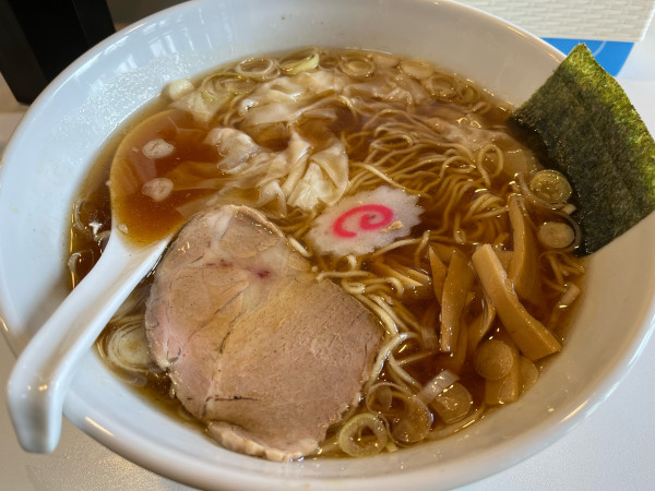 「ワンタンメン固め1050円」@中華そば専門店 大勝軒の写真