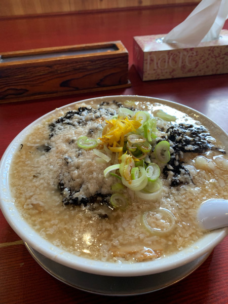 「チャーシューメン@1300大盛@200玉葱@150黒バラ小@16」@らーめん処 潤 宮内店の写真