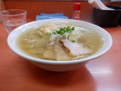 「海老ワンタンメン」@日陰の写真