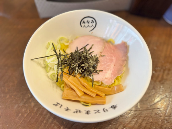 「混ぜそば 並盛140g(茹であがり240g) 650円」@混ぜそば みなみの写真