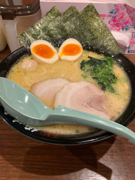 「塩ラーメン＋味たま」@横浜家系ラーメン 極味家 北浦和駅前店の写真