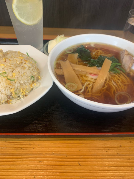 「ラーメンチャーハンセット」@丸福の写真