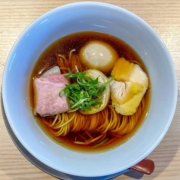 「特製中華そば（麺少なめ）¥1,250」@麺道 麒麟児の写真