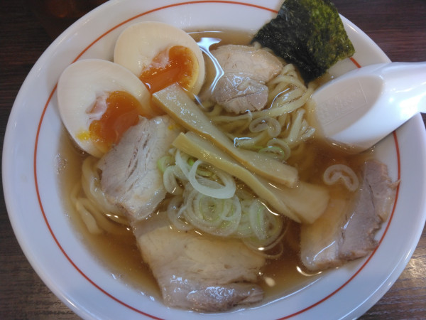 「肉そば700円、煮玉子100円」@らぁ麺やGOの写真