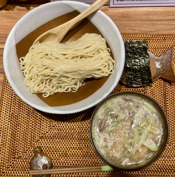 「つけ 1500(だしにぼ)」@Dad's Ramen 夢にでてきた中華そばの写真