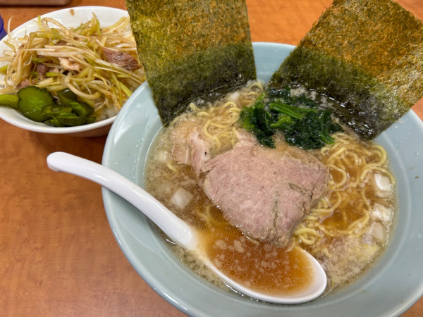 「朝ラーメン600円+ネギ丼350円」@ラーメンショップ大門 福大亭の写真