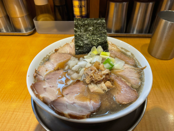 「肉増し特上煮干しラーメン¥1,330」@九段 井さいの写真