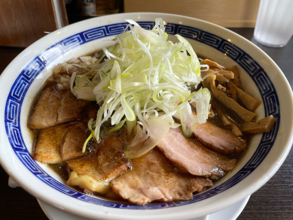 「煮干全載せ中華(ニボ全・並盛)」@中華蕎麦 こばやの写真