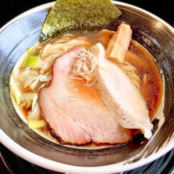 淡麗鶏　醤油（930円）