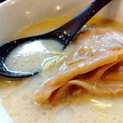 一笑らーめん(820円)