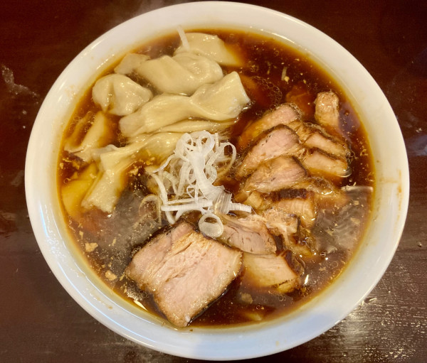 「ワンタンチャーシュウメン1450円」@手打ち 陰日向の写真