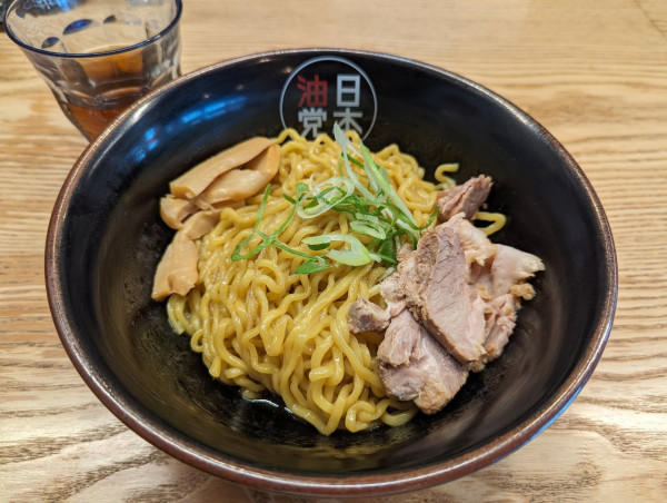 「油そば850円」@日本油党 渋谷総本部の写真