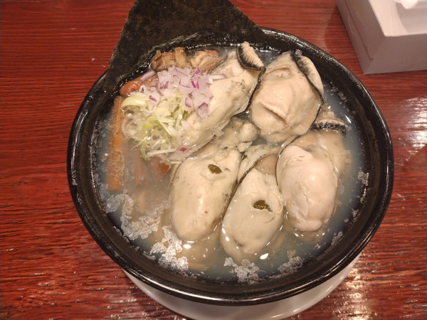「カキ塩ラーメン カキマシ ¥1980-」@らーめん おおはしの写真