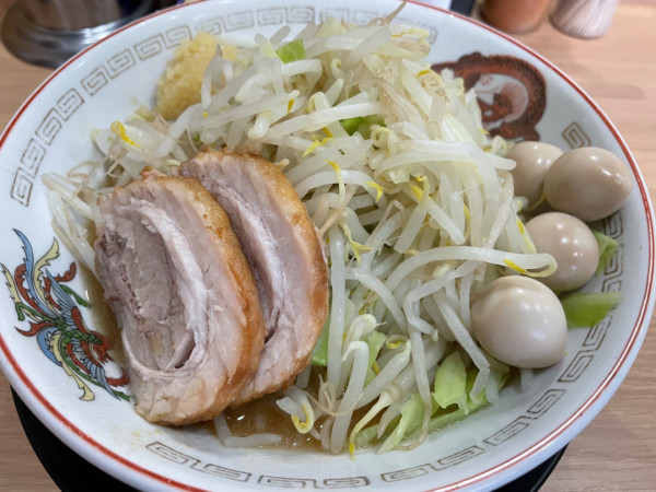 「ミニラーメン、うずら」@ラーメン豚山 金沢文庫店の写真