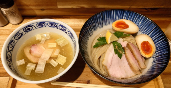 「特製昆布水つけ麺(塩、1500円)」@ハちゃんラーメンの写真