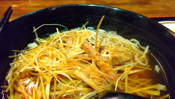 「#ネギチャーシュー麺 #半チャーハン #900円」@沁香苑 大森店の写真