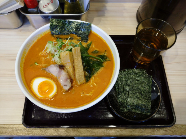 「坦々麺（900円）＋海苔（100円）」@麺や ぱんだの写真