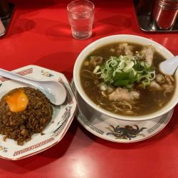 中華そば・半チャーハン