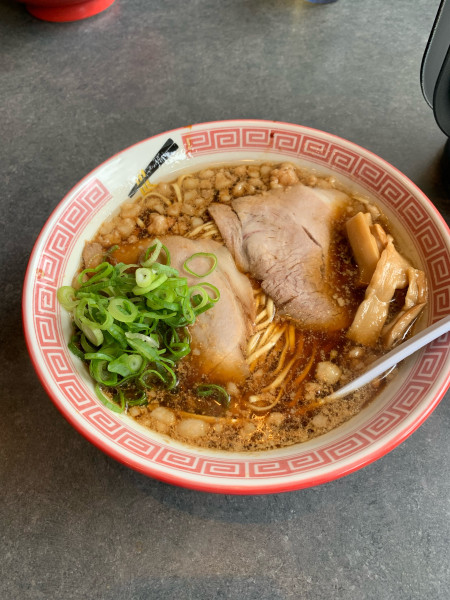 「尾道ラーメン　無料大盛り　800円」@ぶらっくラー麺 しょうや 神辺店の写真